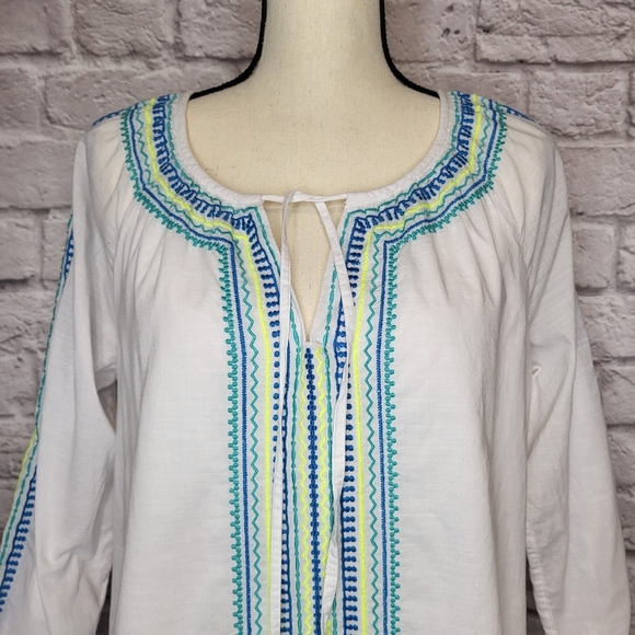 Vineyard Vines top white blue green embroidery tunic style 3/4 sleeve size M - Picture 4 of 9